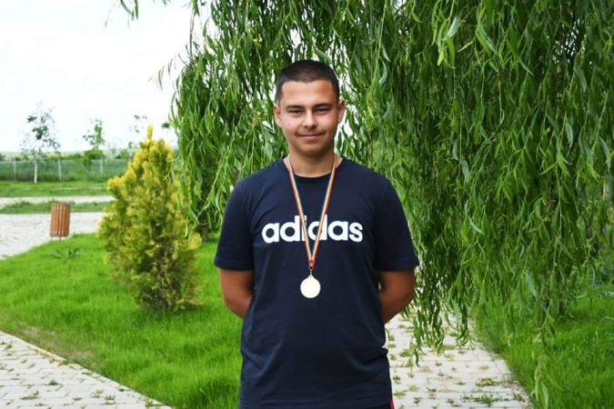 Bogdan Lixandru, elev al Școlii Gimnaziale Colacu, a obținut locul al II – lea la Concursul județean sportiv ”Prietenii șahului”
