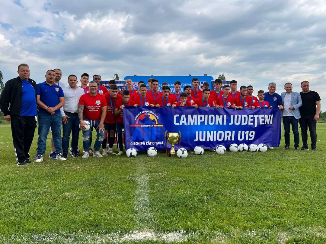 Străjerii Răzvad U 19 sunt campionii județului, mare sărbătoare pe stadionul din Răzvad