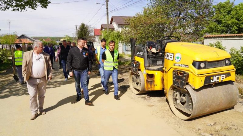 Președintele CJ Dâmbovița, Corneliu Ștefan și conducerea Companiei de Apă au făcut o vizită de lucru la Dragomirești, Mănești și Tătărani
