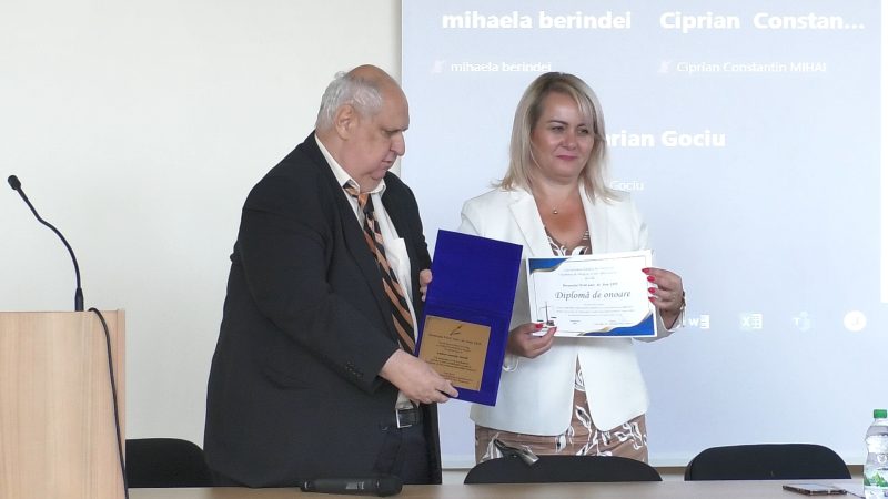 Prof.univ. dr. Dan Țop a primit o diplomă de onoare în cadrul Sesiunii internaționale de la Facultatea de Drept și Științe Administrative Târgoviște. VIDEO