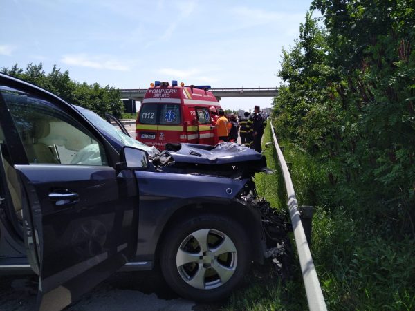 Elicopter SMURD a fost solicitat în județul Dâmbovița, în urma unui accident pe A1