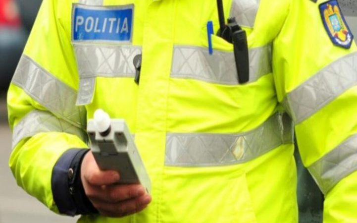 Șofer beat, depistat de polițiști pe DN 7 Tărtășești