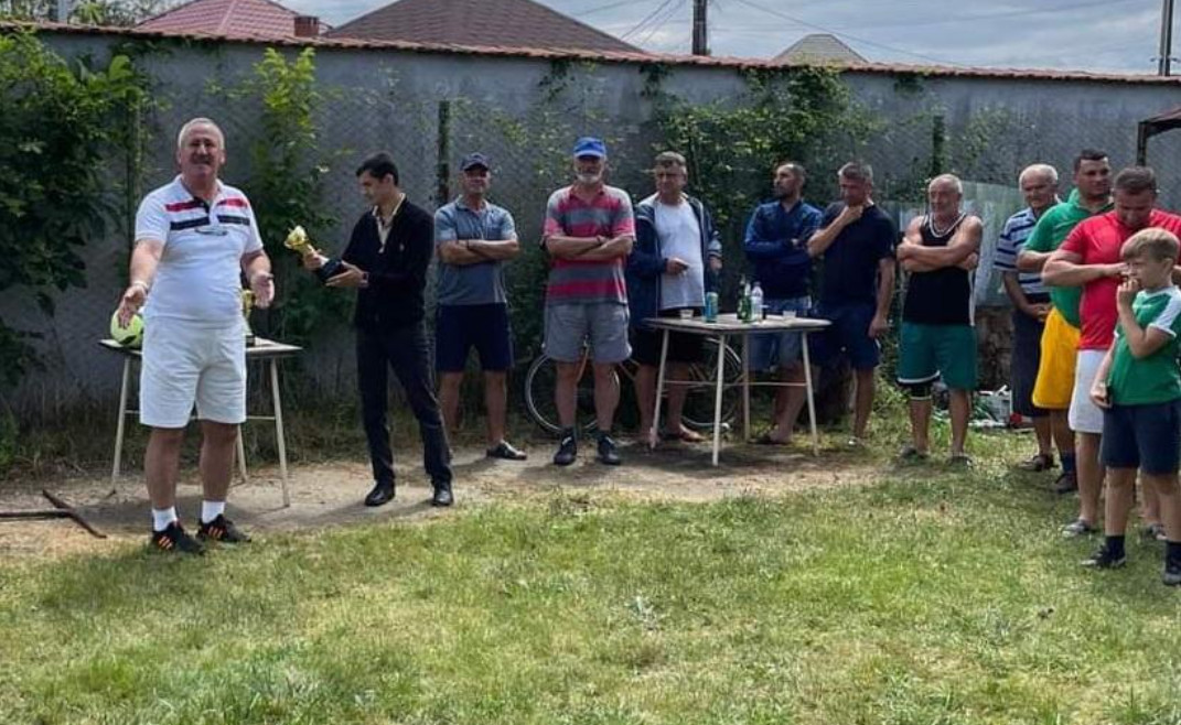"Cupa Vulcana-Pandele -2023" la fotbal,  s-a încheiat. Învingători au fost toți cei care au participat la eveniment, jucători și spectatori ! 