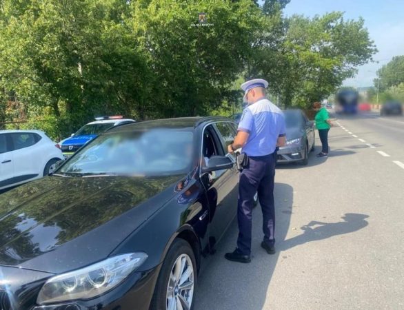 Poliția Dâmbovița acționează pentru ordine și siguranță: peste 400 de persoane legitimate și sute de sancțiuni aplicate