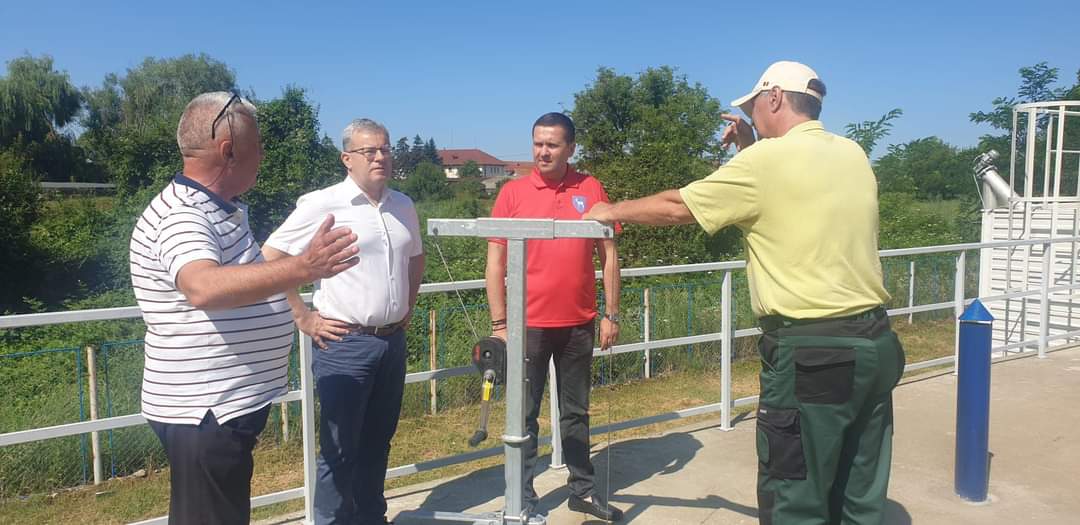 Se lucrează pe șantierele din comunele Răzvad, I.L.Caragiale și Ocnița, președintele CJ Dâmbovița, Corneliu Ștefan a făcut o vizită în teren