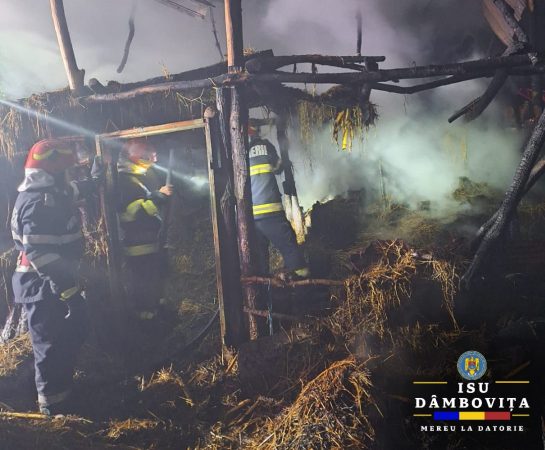 Flăcările au mistuit o anexă gospodărească în comuna Rascăieți