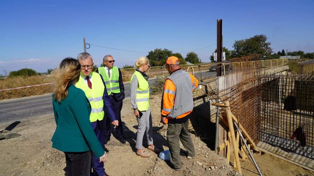 Au început și lucrările de asfaltare pe DN7 Bâldana-Titu, lărgire la patru benzi, anunțul vine de la CJ  Dâmbovița.