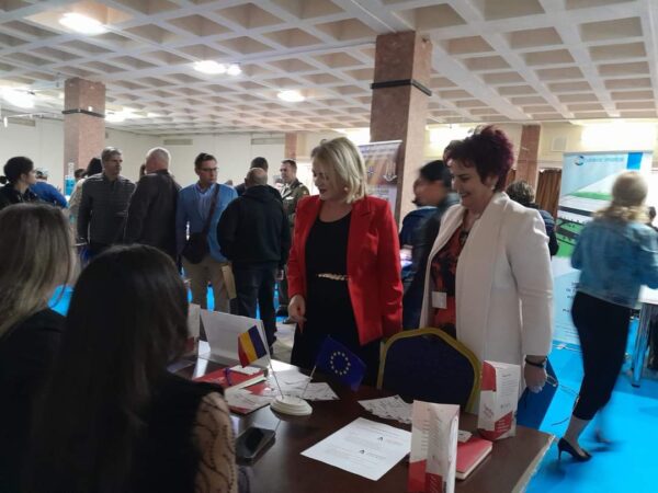 178 de persoane selectate în vederea încadrării la Bursa locurilor de muncă pentru Absolvenți
