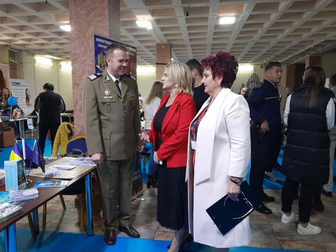 178 de persoane selectate în vederea încadrării la Bursa locurilor de muncă pentru Absolvenți