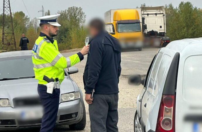 Polițiștii dâmbovițeni intensifică controalele pe raza întregului județ