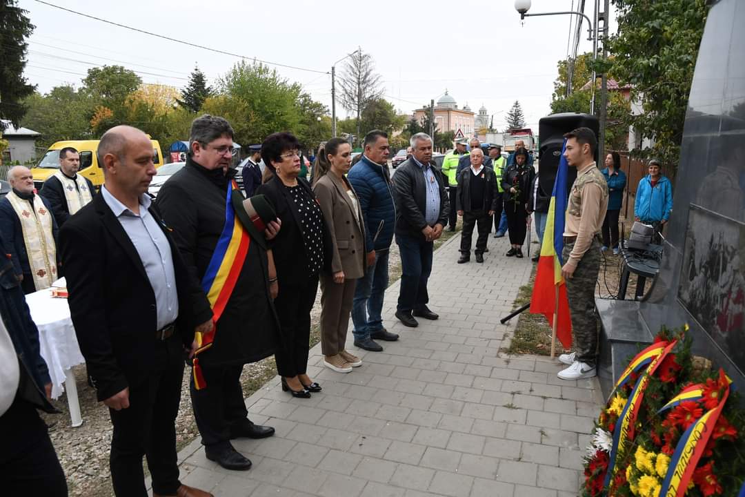 Marșul tricolorului de Ziua Armatei României la Răcari