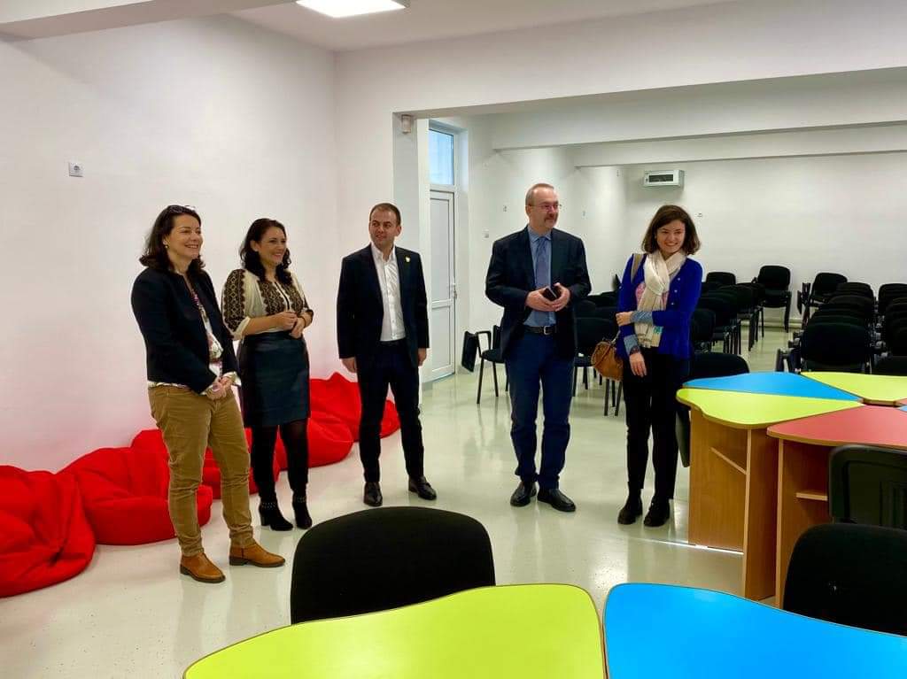 Noua Școală Gimnazială Răzvad  a fost vizitată de reprezentanții Comisiei Europene și ai ADR Sud - Muntenia