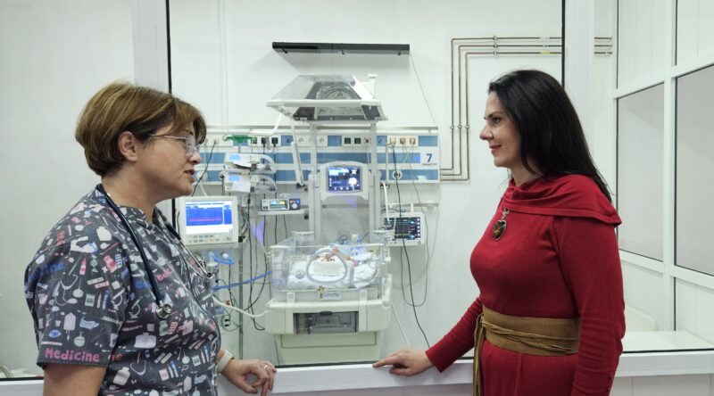 Asociația Cristi Vasiliu Inițiază Proiectul de Dotare și Modernizare a Terapiei Intensive Neonatale de la Spitalul Județean de Urgență Târgoviște