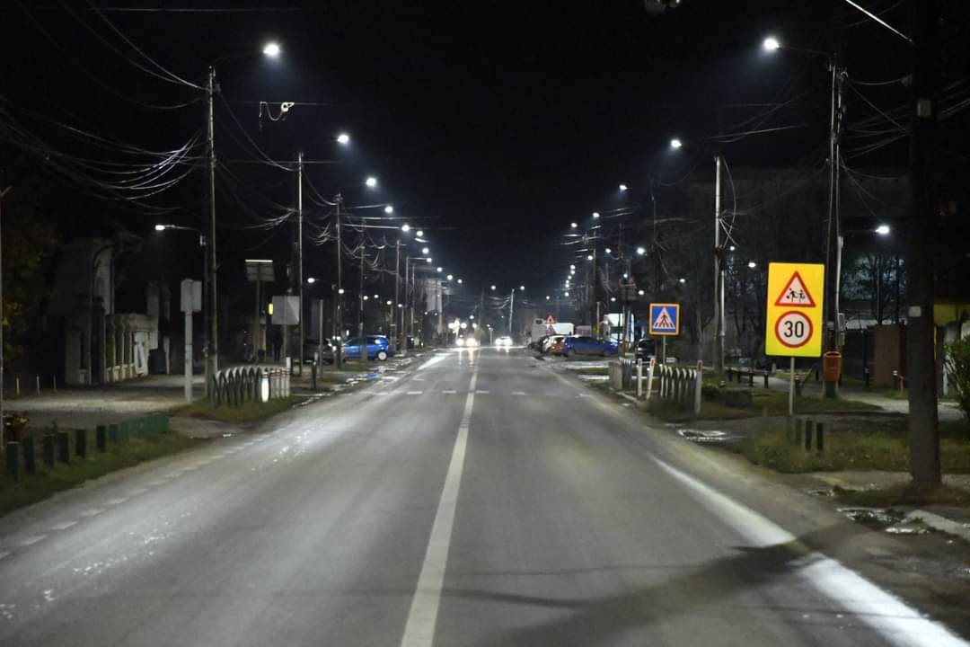 Stradă cu stradă, iluminatul public din Răcari este în plin proces de modernizare