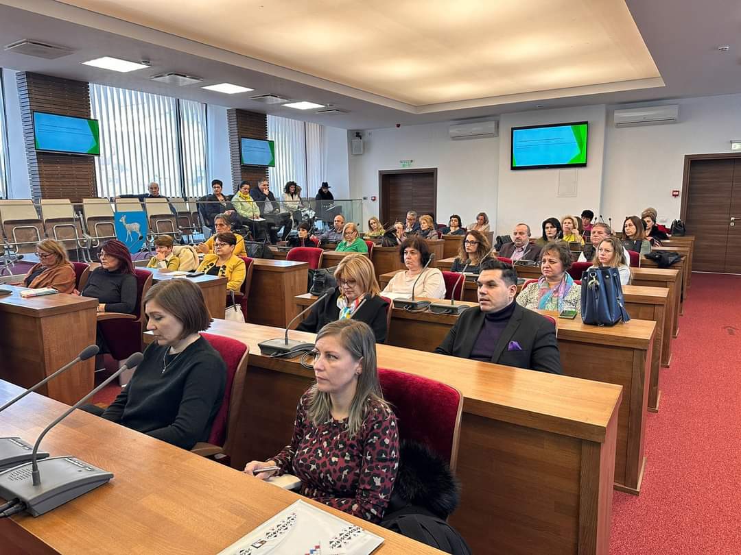 Prefectura Dâmbovița a fost gazda unei întâlniri de lucru cu secretarii generali ai unităților administrativ - teritoriale dâmbovițene