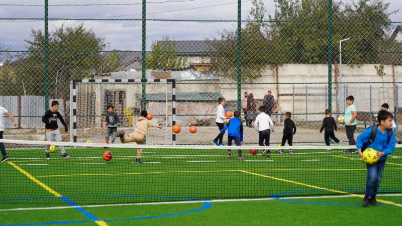 La Doicești: Un parc ultramodern în zona Cartier Colonie și un teren de sport multifuncțional, au fost inaugurate