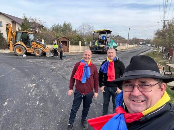 Stadiul lucrările de asfaltare și modernizare străzi în zona NORD, orașul Răcari