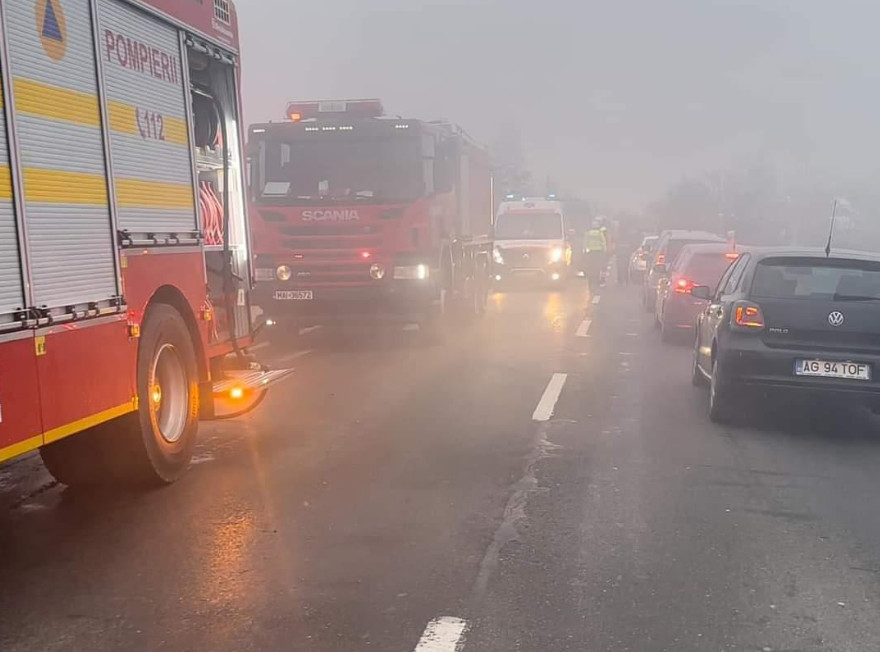 Incendiu de casă la Bâldana, un bărbat intoxicat cu monoxid de carbon a primit îngrijiri de la echipe SAJ Dâmbovița, acționează Garda de Intervenție Răcari 
