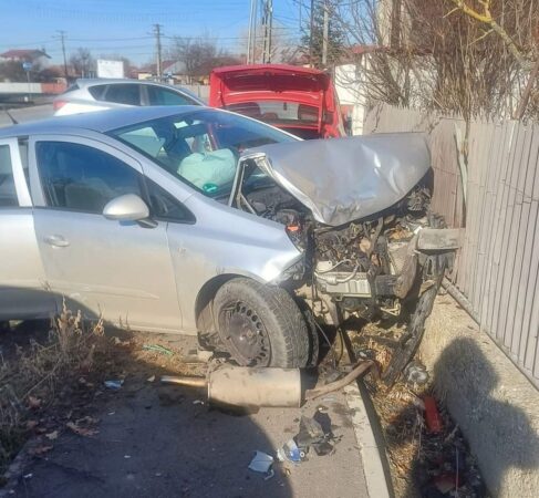 Accident pe DN 1A, în localitatea Bujoreanca Accident pe DN 1A, în localitatea Bujoreanca, din primele date se pare că sunt implicate două autoturisme.