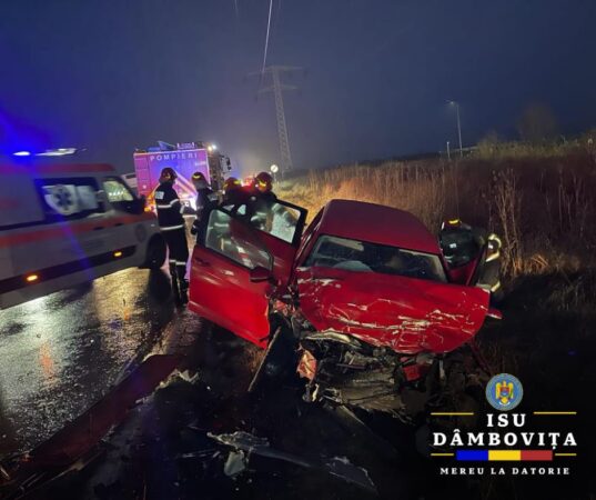 Coliziune pe DN 71: Femeie de 54 de ani rănită într-un accident rutier la Ulmi
