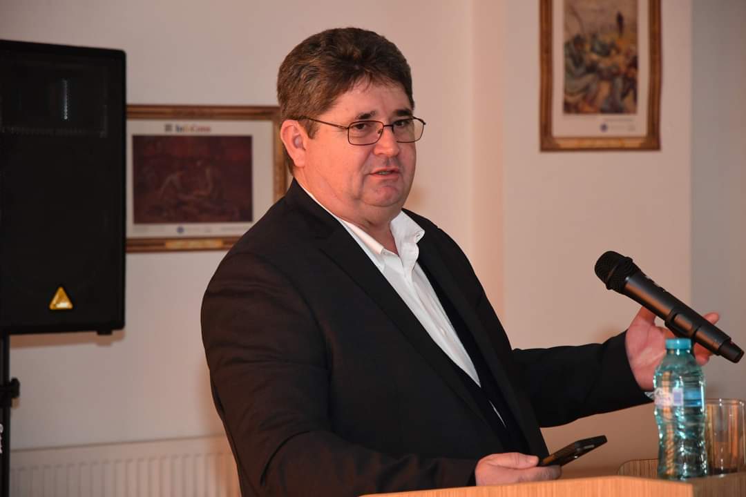 Ziua Unirii Principatelor Române, sărbătorită la Răcari: “Uniți în cuget și simțiri!”, ca de fiecare dată elevii, cadrele didactice și administrația