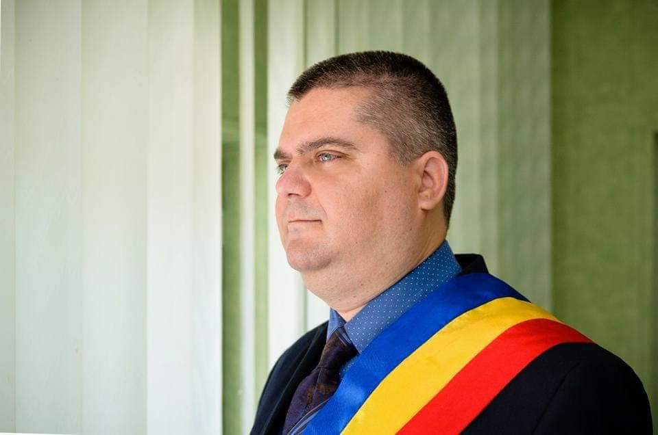 Tradiția Iordanului la Căminul Cultural din satul Bumbuia, comuna Gura Foii