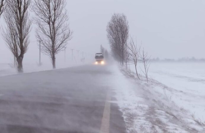 Situația drumurilor naționale din administrarea CNAIR ( ora.8.00) cu circulație restricționată din cauza condițiilor meteo nefavorabile Situația drumurilor naționale din administrarea CNAIR ( ora.8.00) cu circulație restricționată din cauza condițiilor meteo nefavorabile.