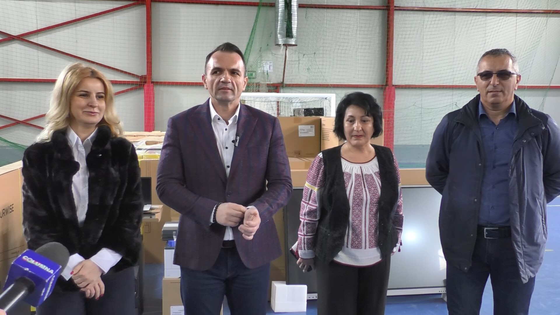 S-a dat startul dotării școlilor târgoviștene: Mobilier, materiale didactice și echipamente digitale ultramoderne, deja au ajuns primele
