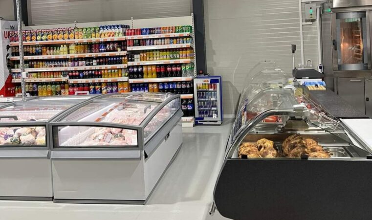 SE PREGĂTESC SCHIMBĂRI RADICALE: Supermarketurile și marile magazine să fie închise în zilele de duminică SE PREGĂTESC SCHIMBĂRI RADICALE: Supermarketurile și marile magazine să fie închise în zilele de duminică, în Parlamentul României