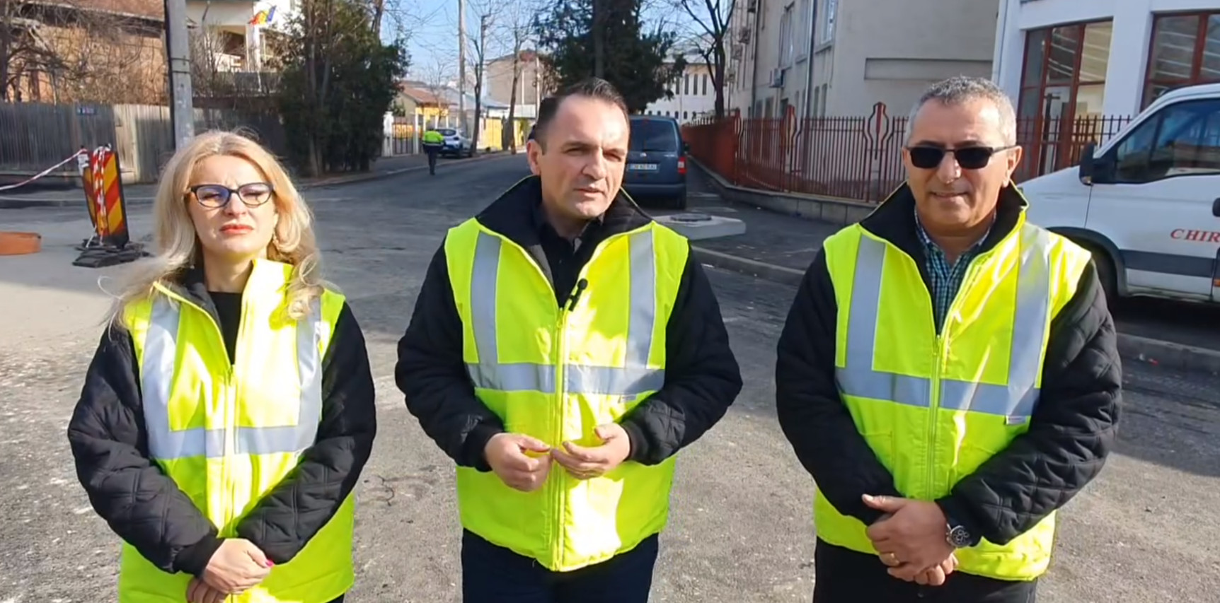 Vremea bună a permis reluarea lucrărilor de asfaltare în municipiul Târgoviște , străzile Ana Ipătescu, Mihai Eminescu