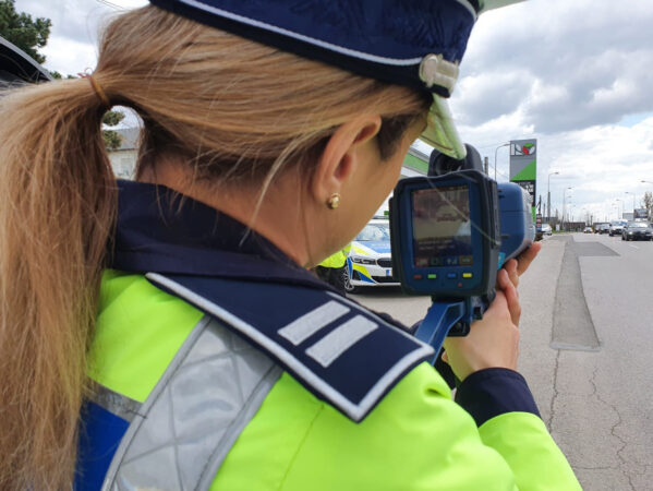 Astăzi, 2 ianuarie 2025, radarele sunt la datorie pe drumurile din Dâmbovița Polițiștii din Dâmbovița au intensificat acțiunile pentru siguranța traficului, la data de 28 februarie a.c., în intervalul orar 05:00-10:00