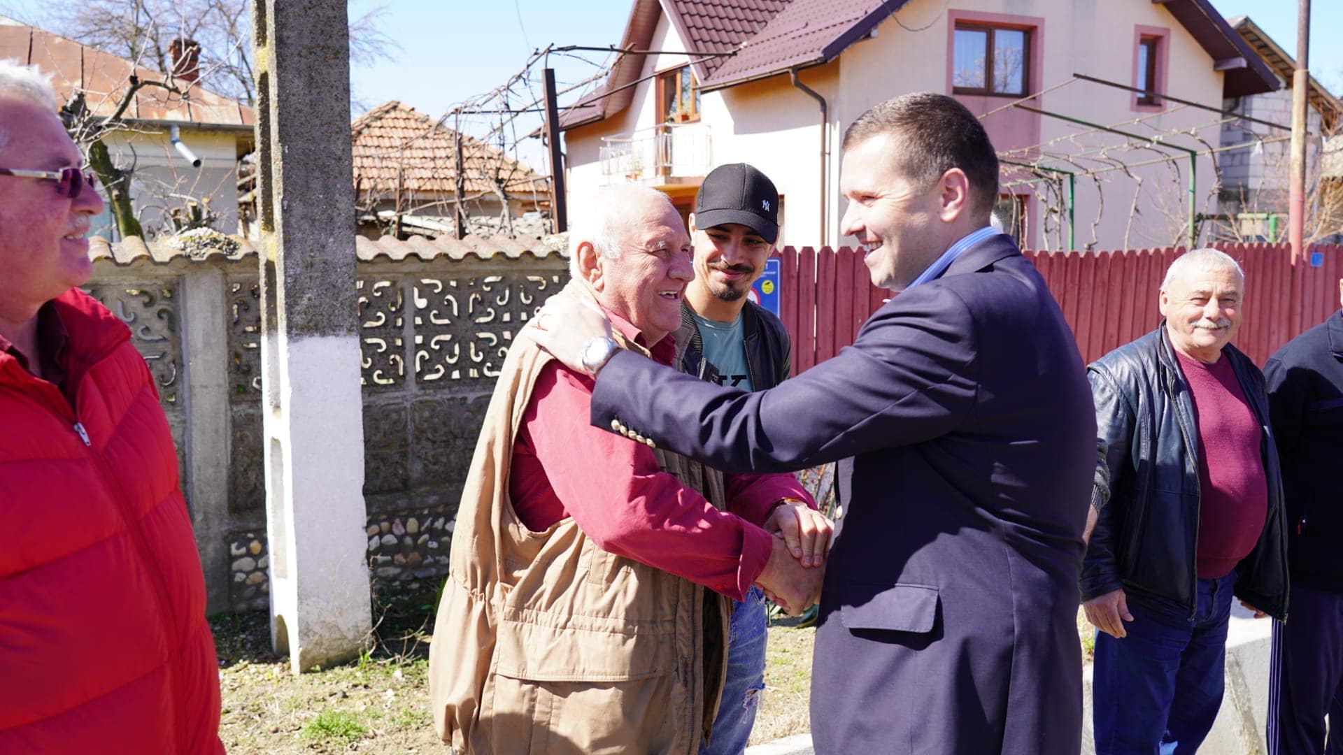 Prin PJDL au fost asfaltate drumul principal și ulițele laterale din satul Sălcioara, comuna Mătăsaru