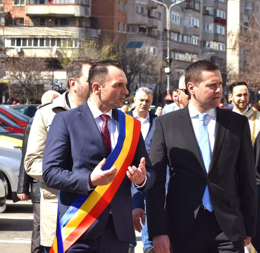 „Tudorița” sau „Paștele cailor”, sărbătoare unică în România, organizată de comunitate bulgară din cartierul Matei Voievod din Târgoviște.