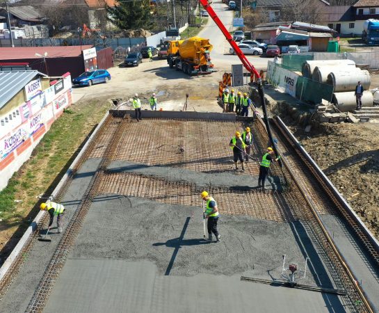 Se lucrează la reabilitarea și modernizarea DJ 724 Malu cu Flori – Pucheni,chiar dacă este weekend