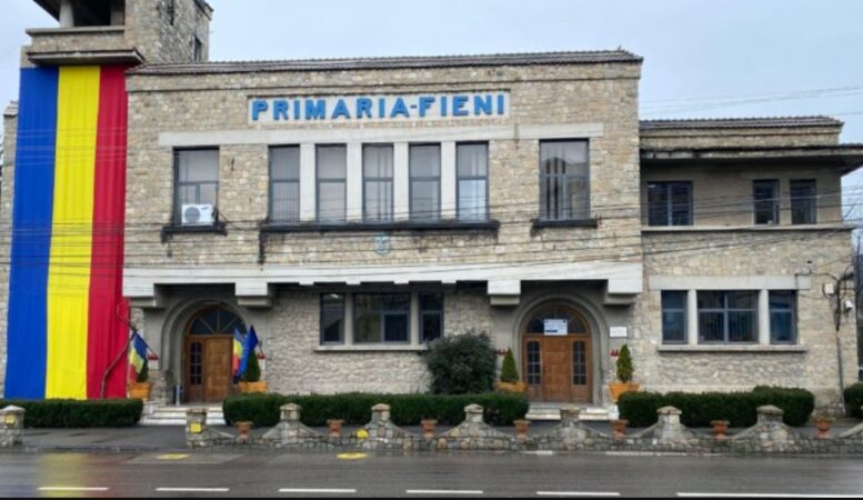 În orașul Fieni se vor realiza 18 stații de reîncărcare a vehiculelor electrice