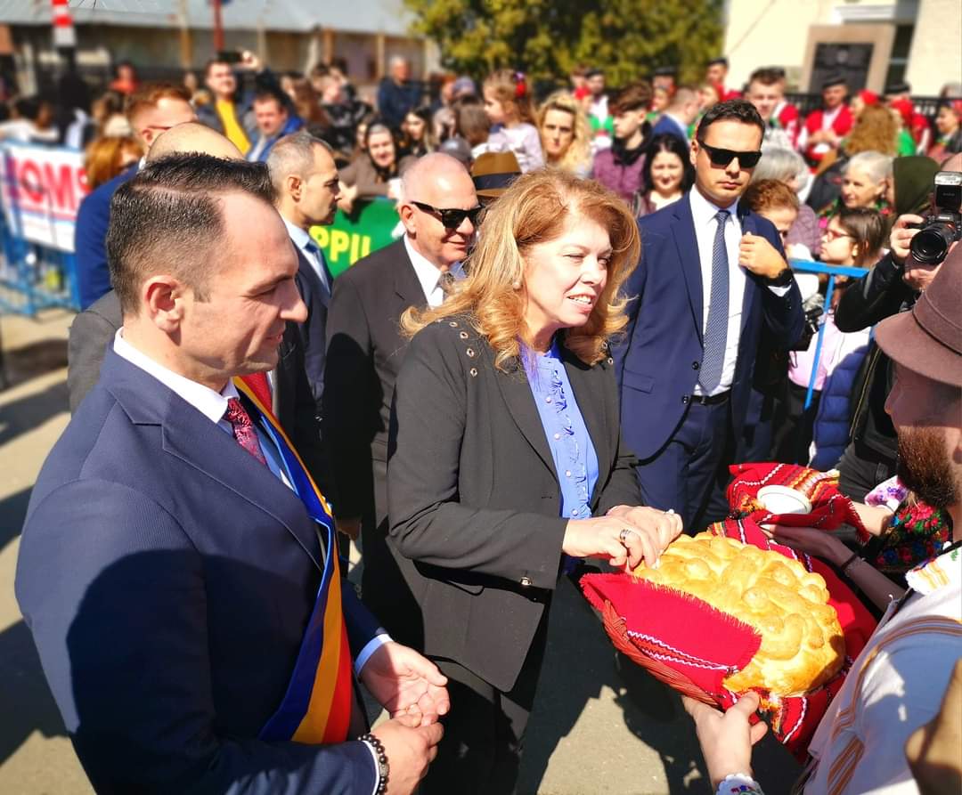 „Tudorița” sau „Paștele cailor”, sărbătoare unică în România, organizată de comunitate bulgară din cartierul Matei Voievod din Târgoviște.