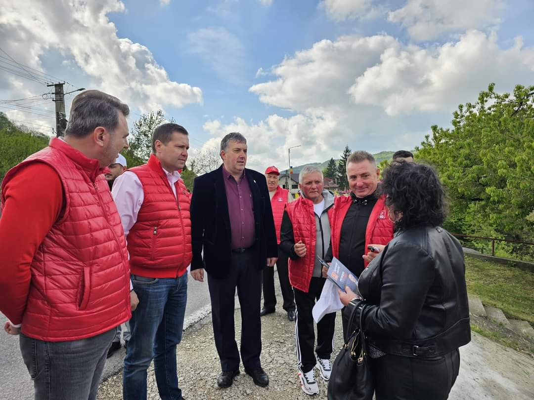 Tur de forță al echipei PSD DÂMBOVIȚA în toate localitățile dâmbovițene, unde s-a discutat cu cetățenii despre proiectele candidaților