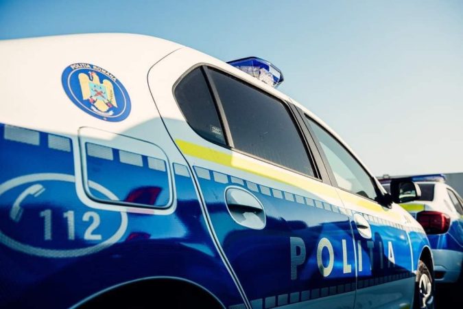 Detalii șocante în cazul profesorlui de sport acuzat de viol în formă continuată asupra unei minore de 16 ani Patru minori au ajuns pentru 30 de zile în arestul IPJ Dâmbovița, în n urma cercetărilor efectuate de polițiștii din cadrul Secției nr. 5 Poliție Rurală Voinești