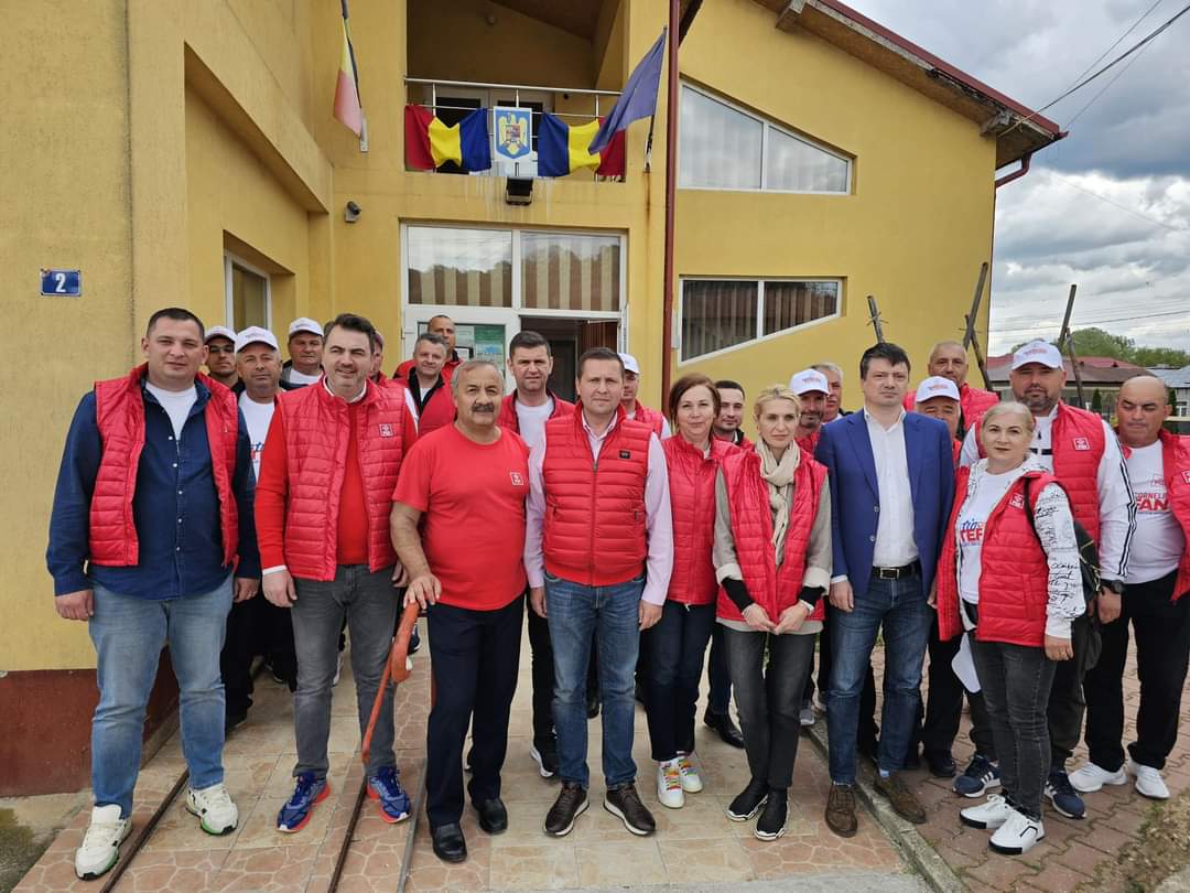 Tur de forță al echipei PSD DÂMBOVIȚA în toate localitățile dâmbovițene, unde s-a discutat cu cetățenii despre proiectele candidaților