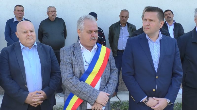 Comuna Mănești este în plină dezvoltare, astăzi  a fost dată în folosință rețeaua de gaze,  investiție majoră pentru comunitate.