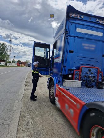 Atenție șoferi: ACȚIUNEA TRUCK&BUS se desfășoară în tot județul Dâmbovița, în perioada 13-19 mai a.c., sub coordonarea Direcţiei Rutiere