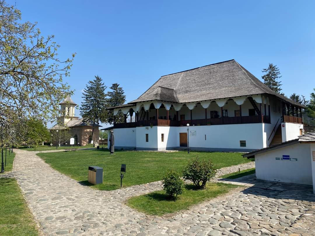 Nu ratați "Noaptea Muzeelor 2024" în Dâmbovița: o experiență culturală de neuitat, Consiliul Județean Dâmbovița, prin Complexul Național Muzeal