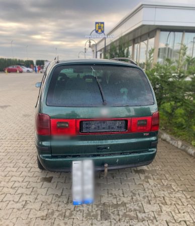 Beat și fără permis a plecat cu mașina la plimbare, acum este sub control judiciar timp de 60 de zile Beat și fără permis a plecat cu mașina la plimbare, acum este sub control judiciar timp de 60 de zile , în urma cercetărilor efectuate