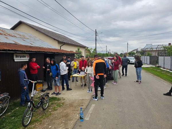 Tradiția se păstrează la Gura Foii: Concursul Ciocnitului ouălelor! Tradiția se păstrează la Gura Foii: Concursul Ciocnitului ouălelor, în ziua de Paște.