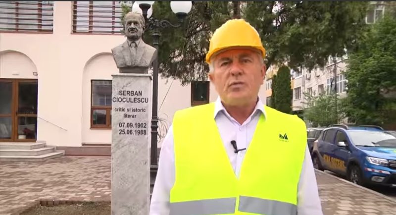 Administrația locală de la Găești are în desfășurare proiecte de importanță majoră Administrația locală de la Găești are în desfășurare proiecte de importanță majoră, primarul Gheorghe Grigore monitorizează cu mare investițiile , făcând vizite pe teren.