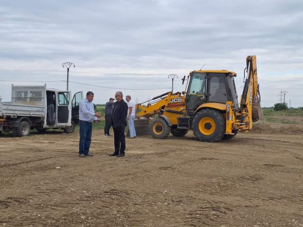 Construcția unei stații de capăt pentru traseul Niculești-Periș, lucrările sunt în plină desfășurare 