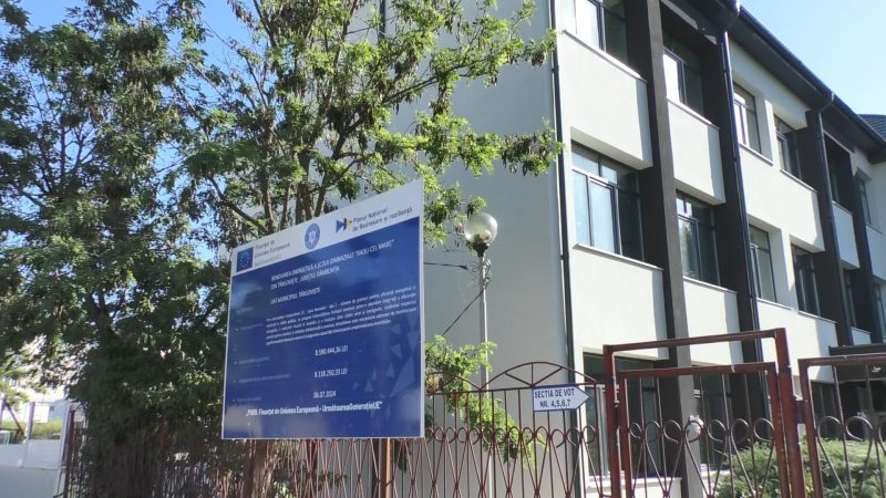 Reabilitarea Școlii Gimnaziale „Radu cel Mare” este în plin proces de execuție. VIDEO Reabilitarea Școlii Gimnaziale „Radu cel Mare” este în plin proces de execuție.
