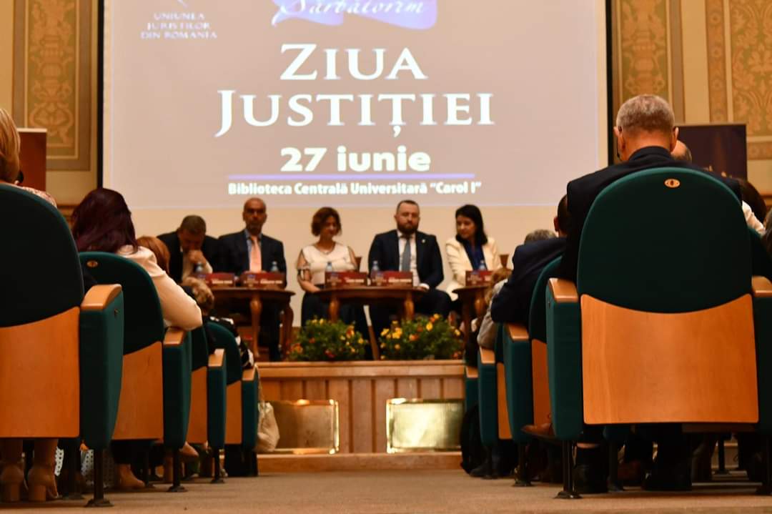 Penitenciarul Mioveni, reprezentat de subcomisarul Patric Daniel Ghebaru, la dezbaterea Uniunii Juriștilor din România de Ziua Justiției