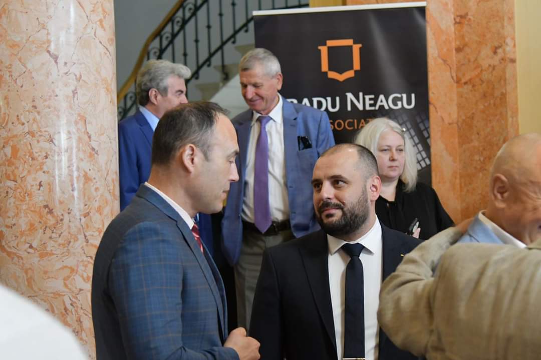 Penitenciarul Mioveni, reprezentat de subcomisarul Patric Daniel Ghebaru, la dezbaterea Uniunii Juriștilor din România de Ziua Justiției