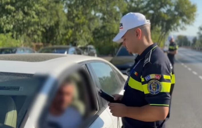 Controale pe drumurile publice din județul Dâmbovița Controale pe drumurile publice din județul Dâmbovița, polițiștii rutieri din cadrul Inspectoratului de Poliției Județean